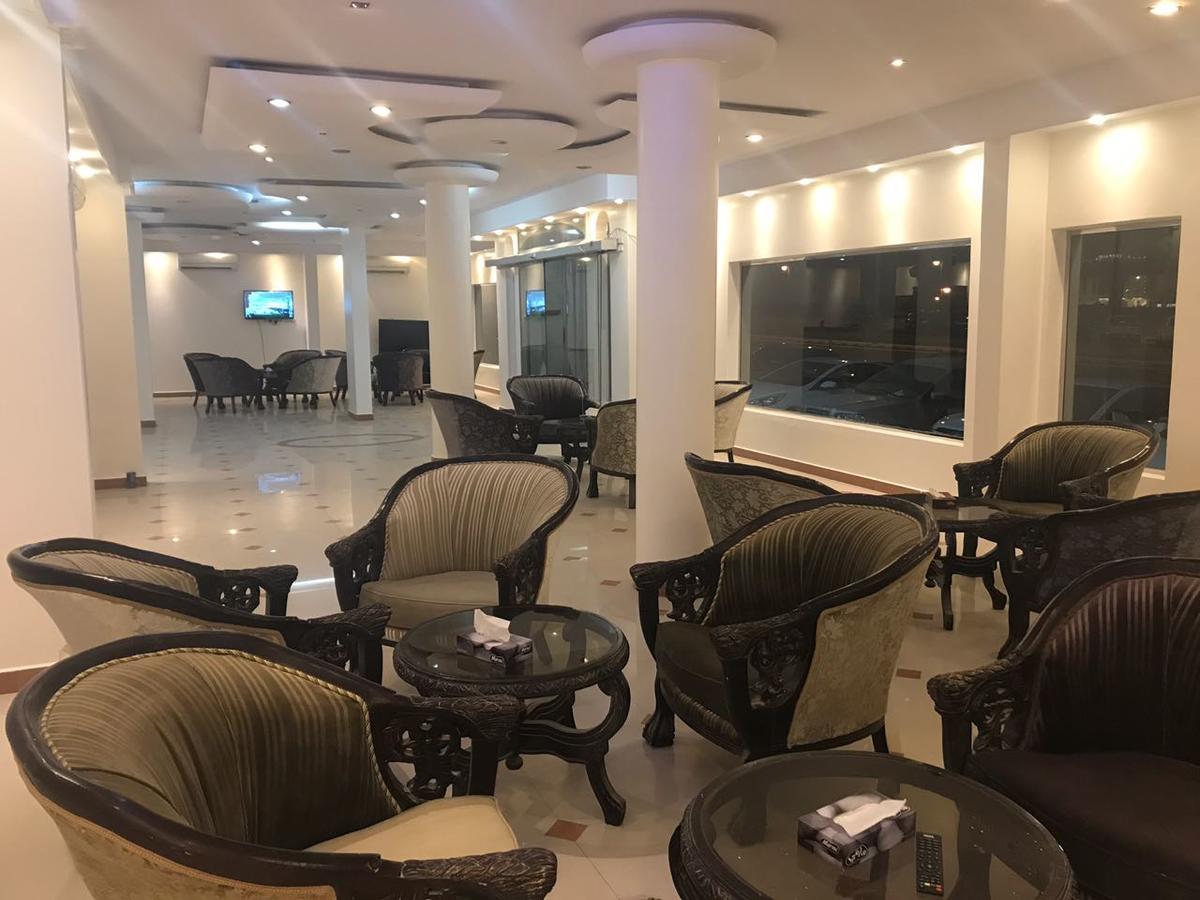 Al Makan Al Mosafer 116 Hotel By Al Azmy Ar Riyad Esterno foto