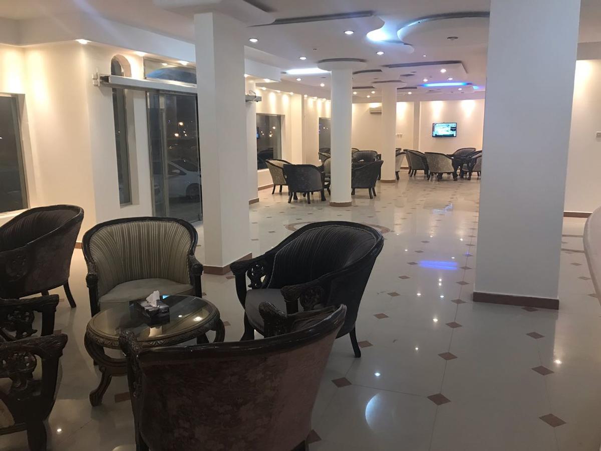 Al Makan Al Mosafer 116 Hotel By Al Azmy Ar Riyad Esterno foto