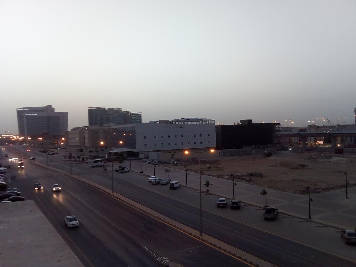 Al Makan Al Mosafer 116 Hotel By Al Azmy Ar Riyad Esterno foto